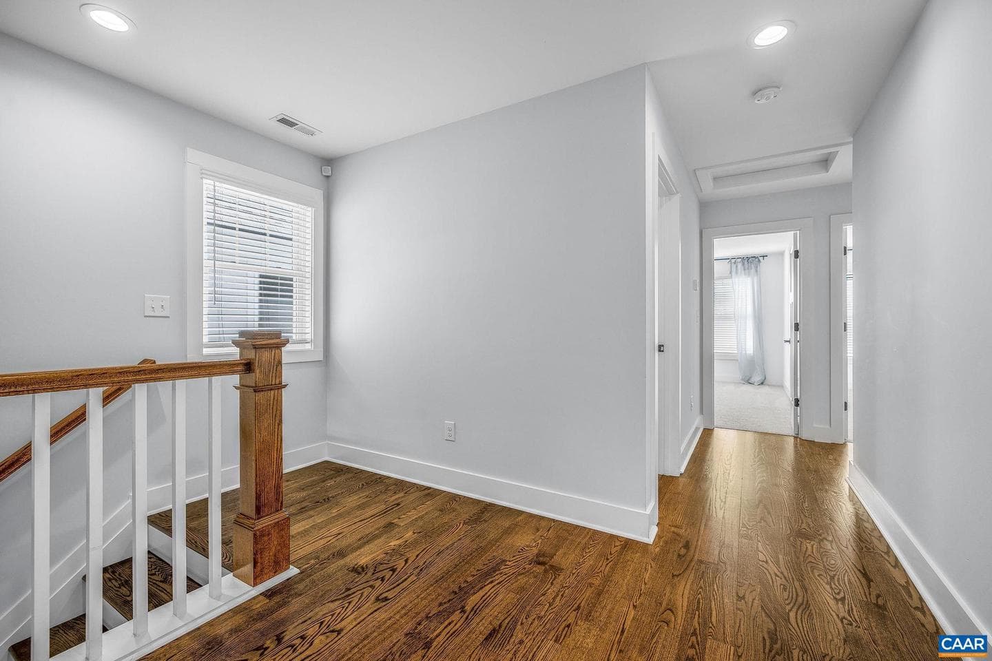 412 Nicholson St photo 21