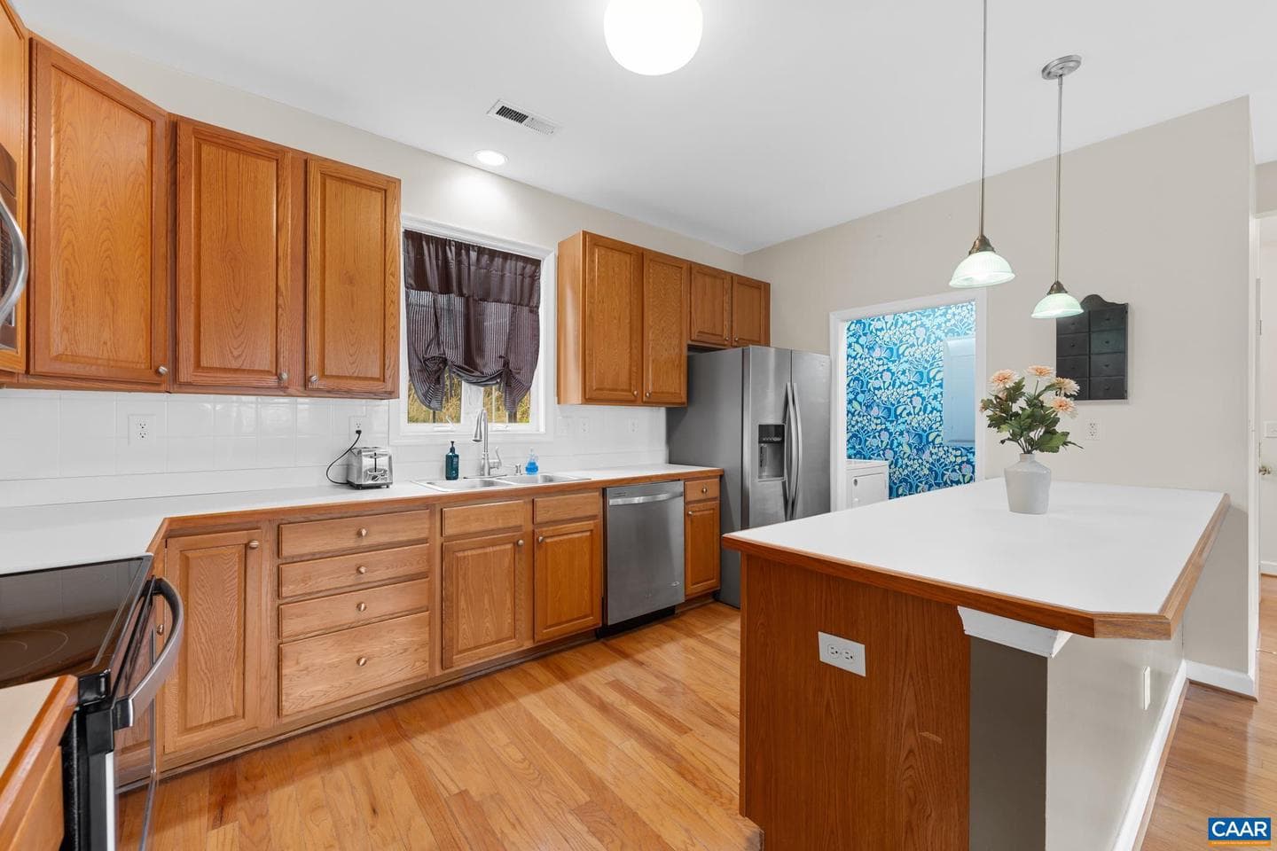 5442 Hill Top St photo 11