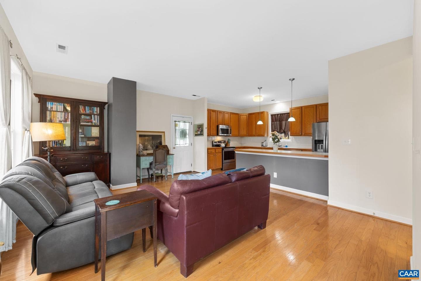 5442 Hill Top St photo 7