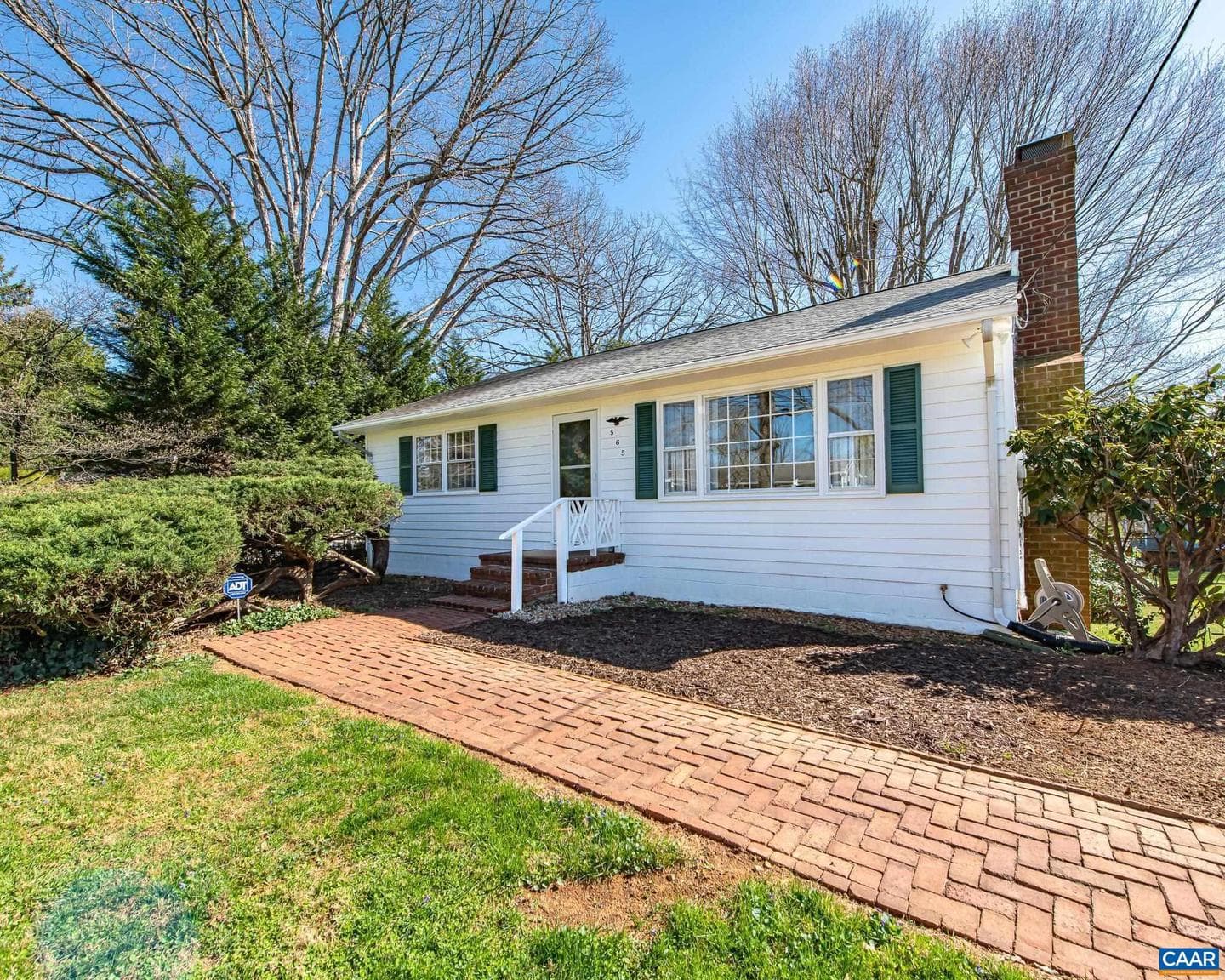 565 Stagecoach Rd