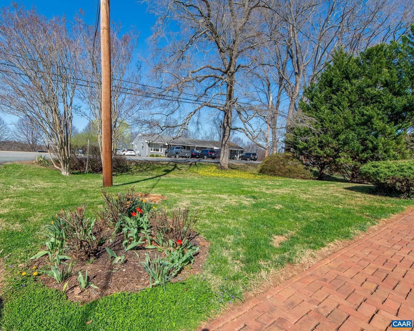565 Stagecoach Rd photo 32