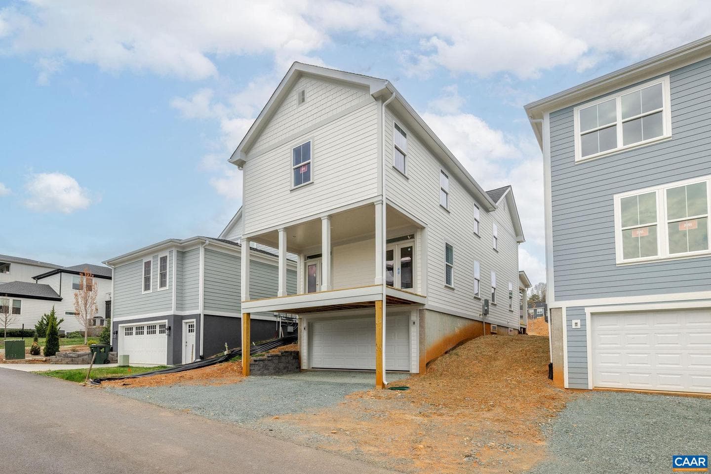 444 Nicholson St photo 26