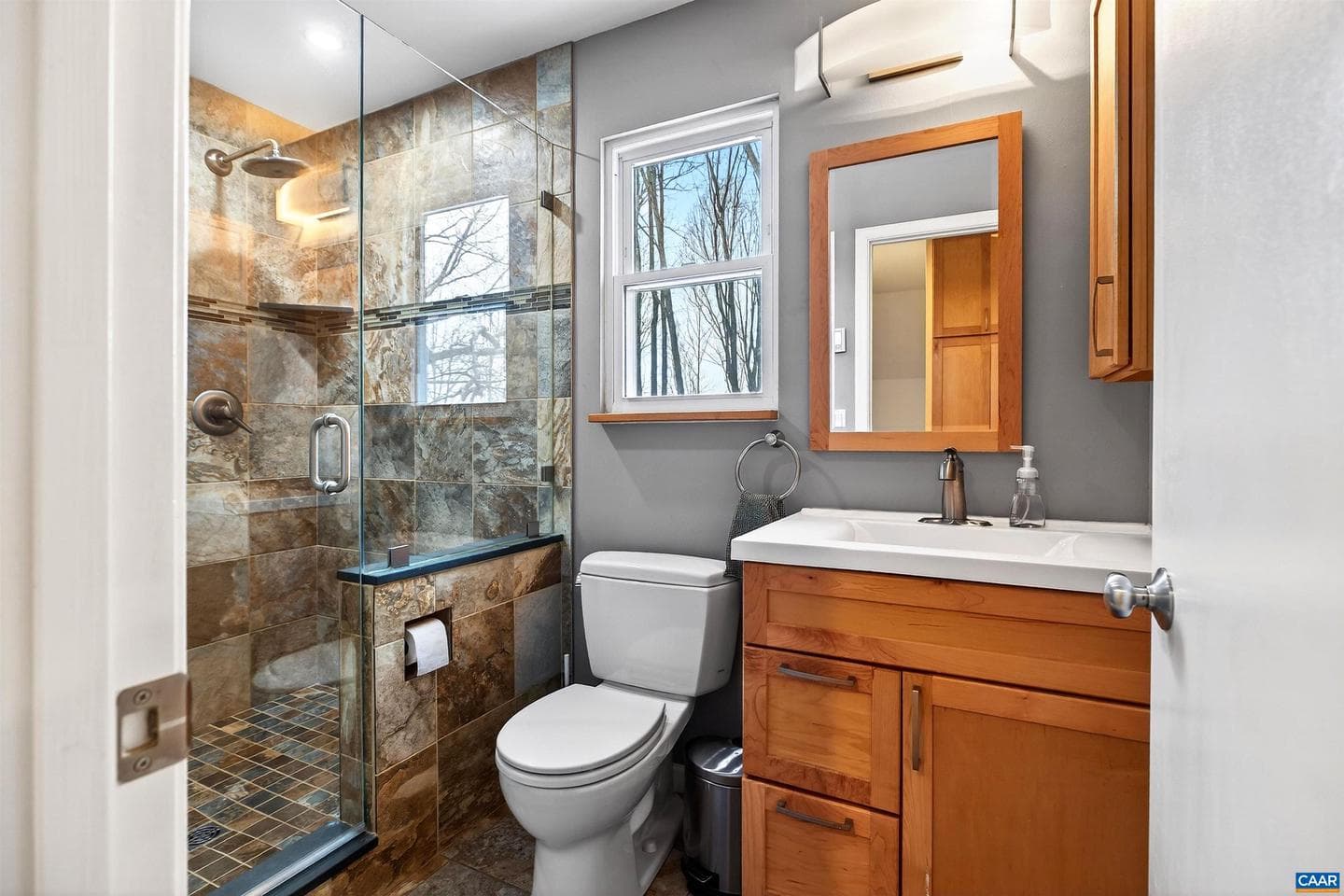 102 Slate Pl photo 27