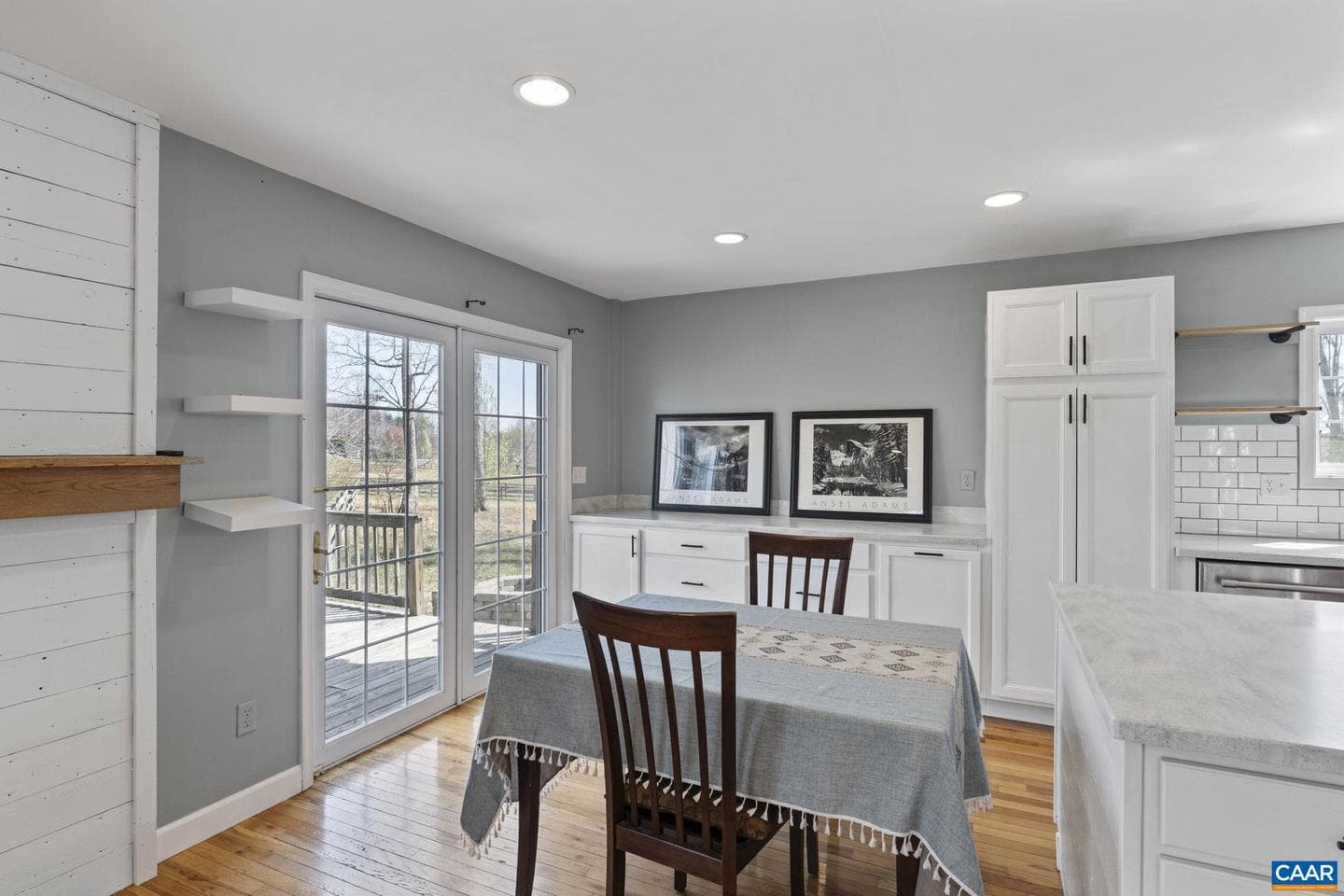 379 Fox Ridge Ln photo 12