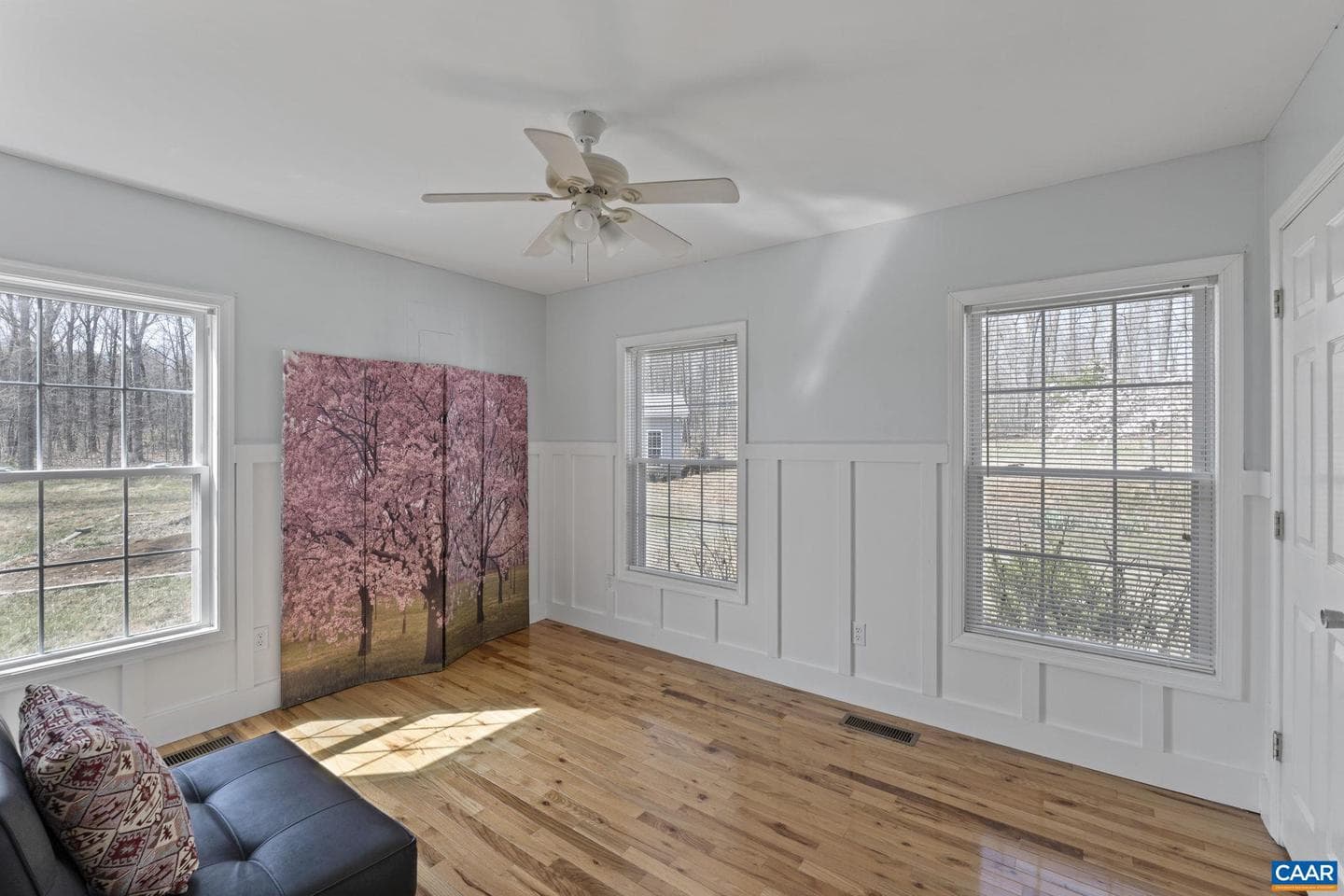 379 Fox Ridge Ln photo 19