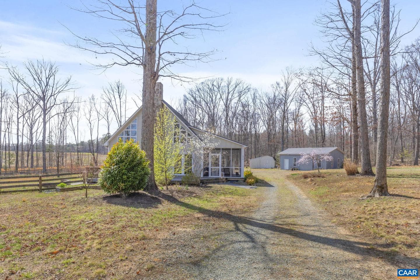 379 Fox Ridge Ln photo 5