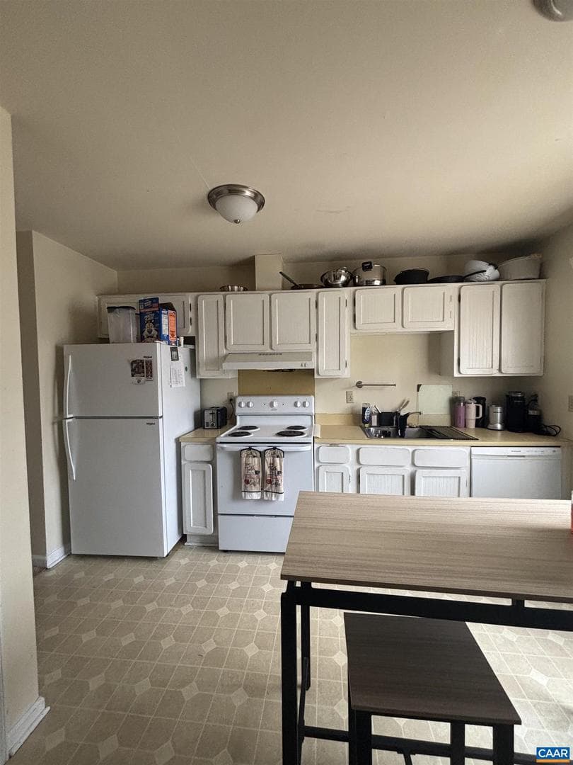 1602 Townwood Ct photo 7