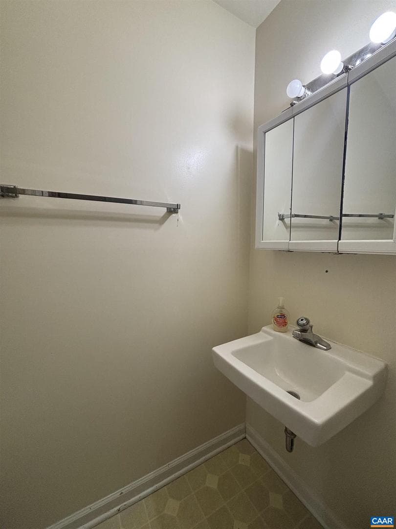 1602 Townwood Ct photo 9