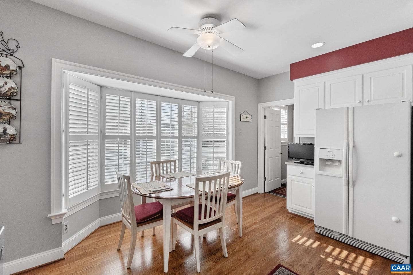 1563 Heathrow Ln photo 14