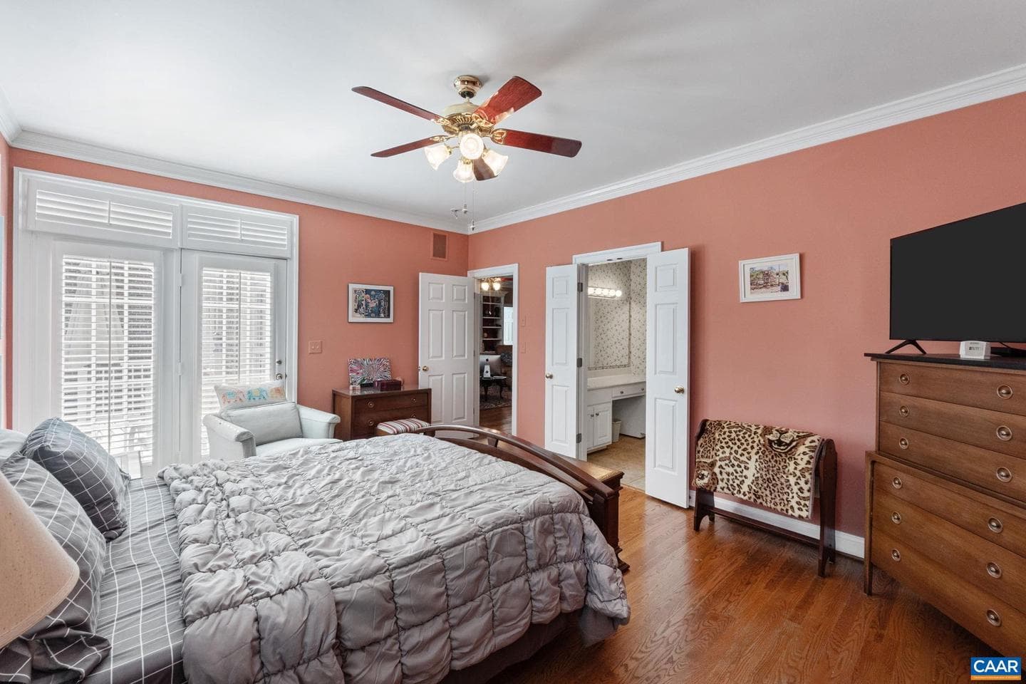 1563 Heathrow Ln photo 22