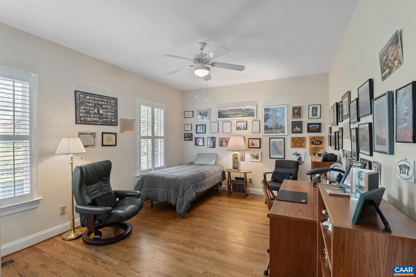 1563 Heathrow Ln photo 26
