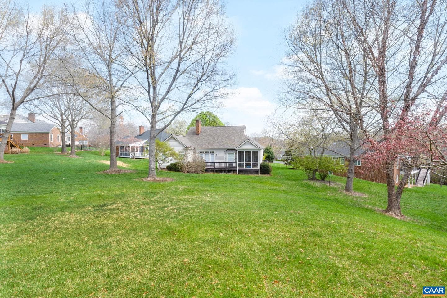 1563 Heathrow Ln photo 39