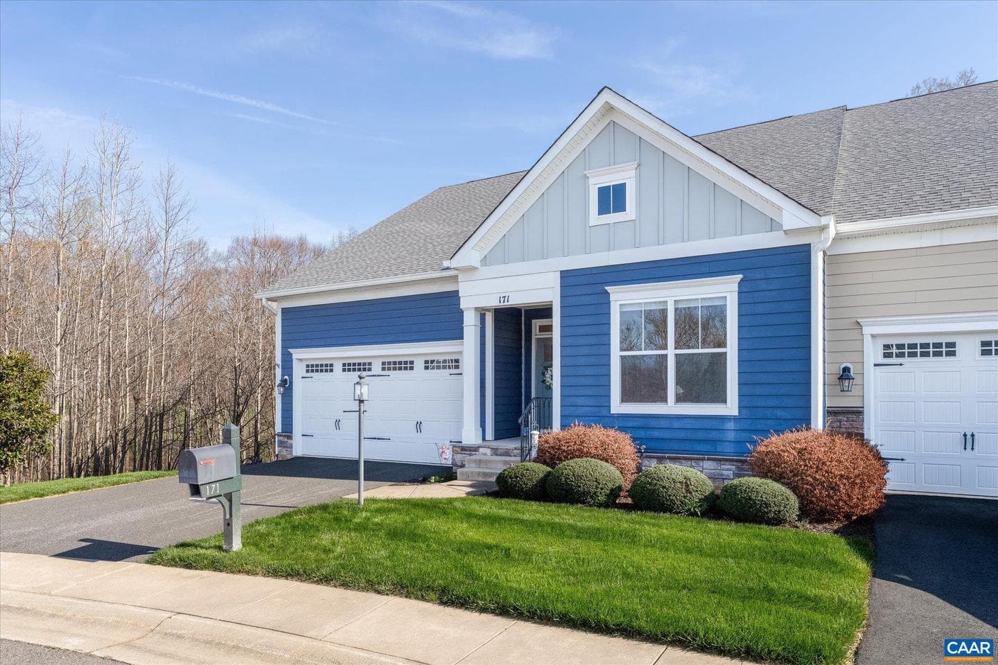 171 Cottage Ct photo 3