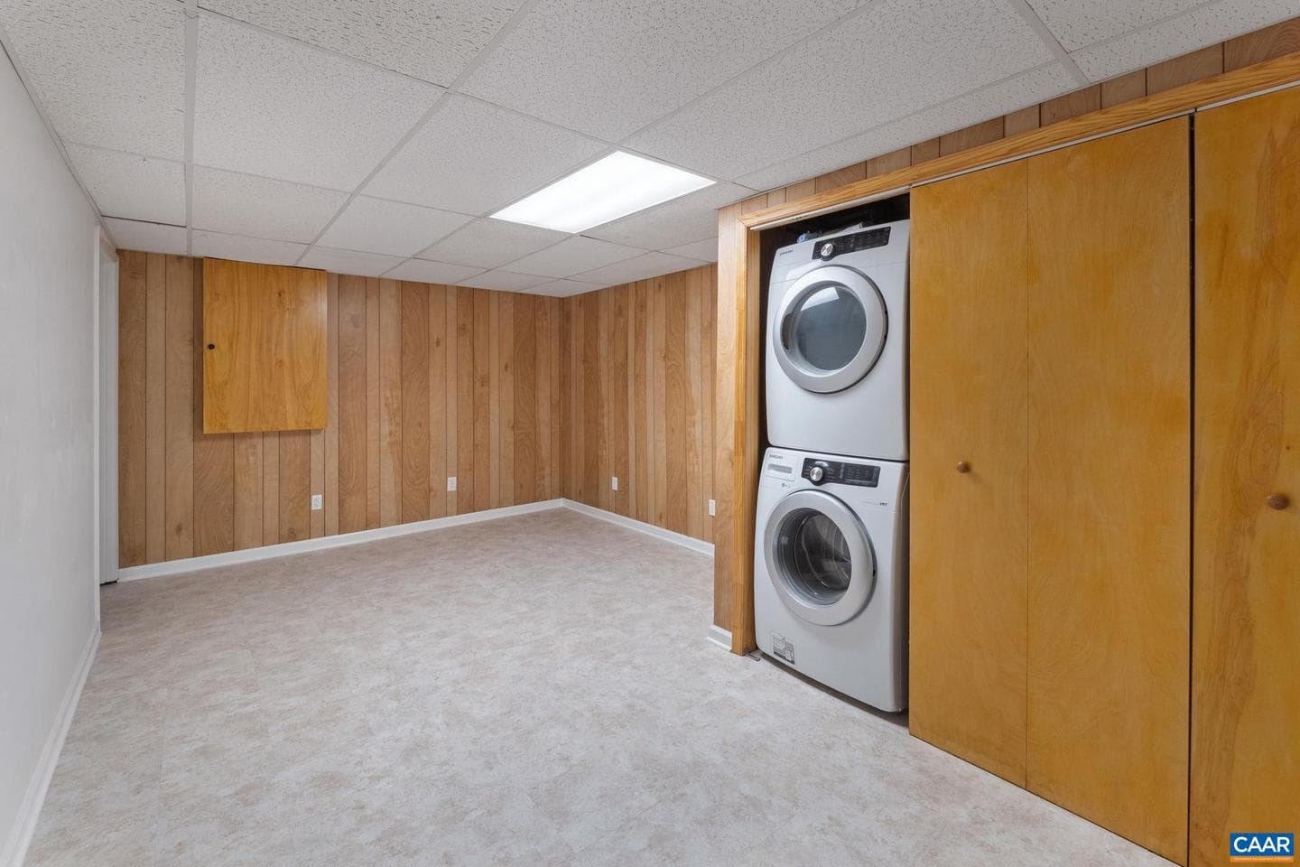 617 Davis Ave photo 38