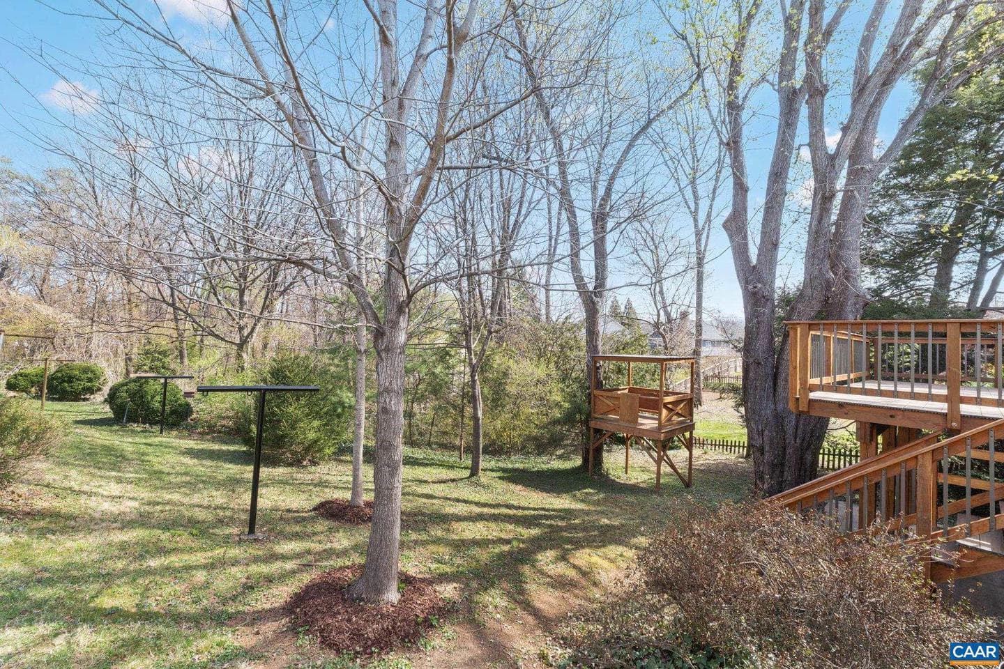 617 Davis Ave photo 44