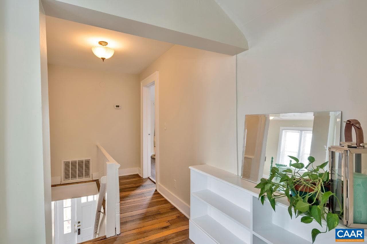 207 Douglas Ave photo 42
