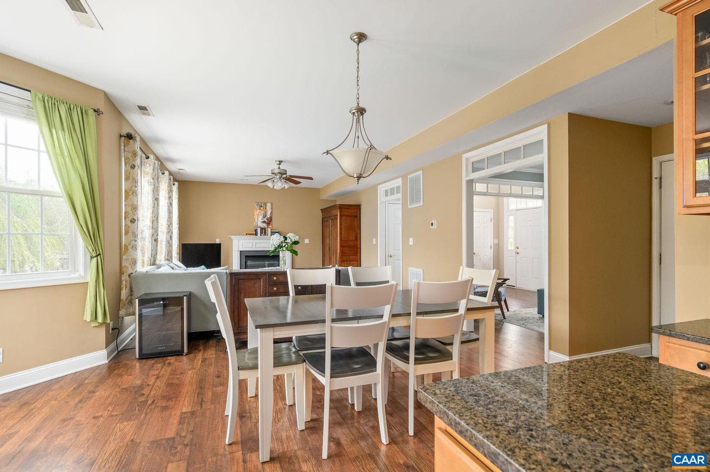 1156 Foxvale Ln photo 11