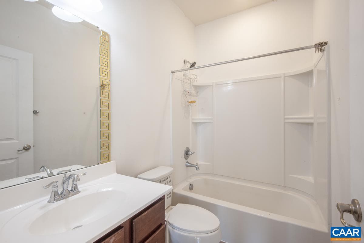 236 Brimfell St photo 26