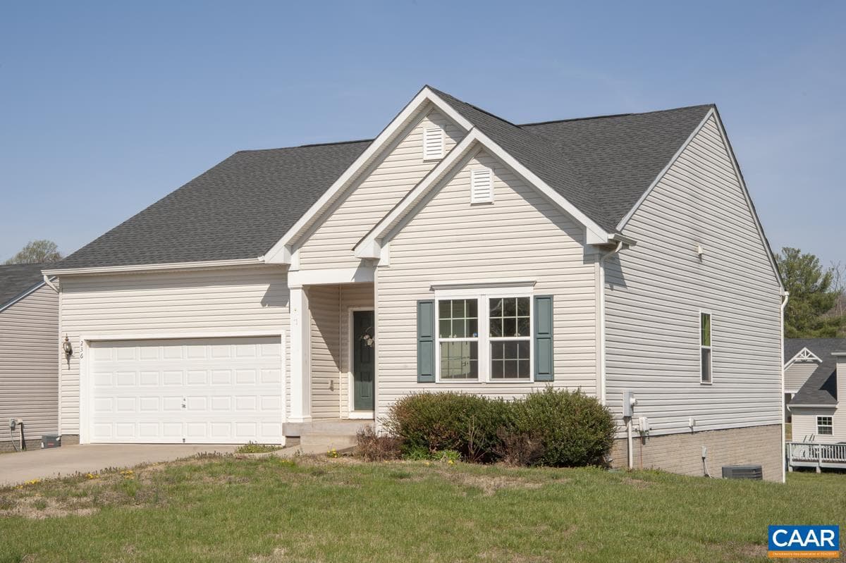 236 Brimfell St photo 43