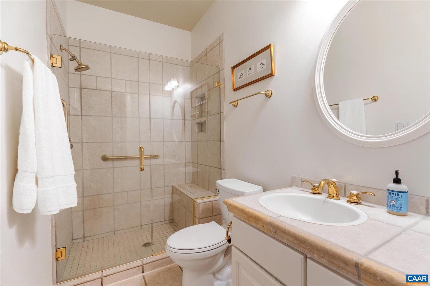 560 Dryden Pl photo 11