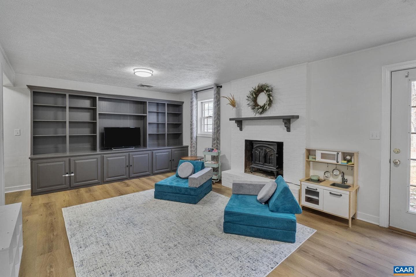 2720 Leeds Ln photo 29