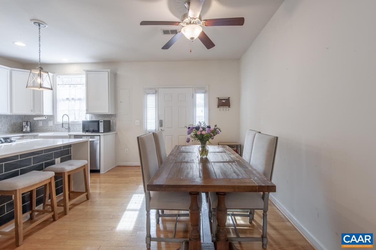1048 SW 5th St photo 9