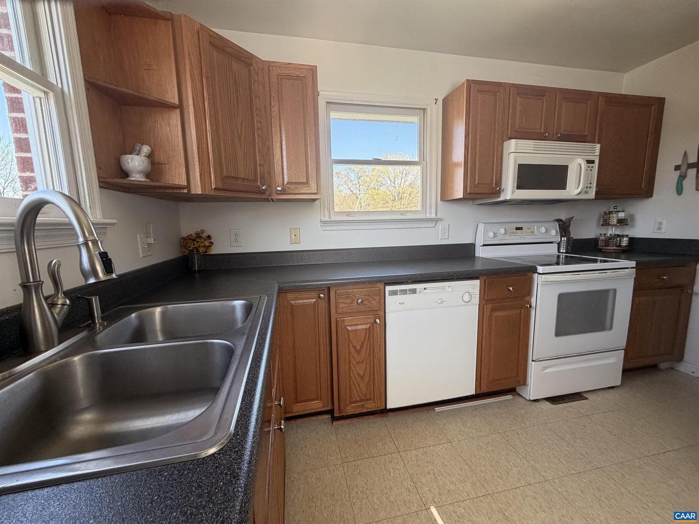 480 Stagecoach Rd photo 10