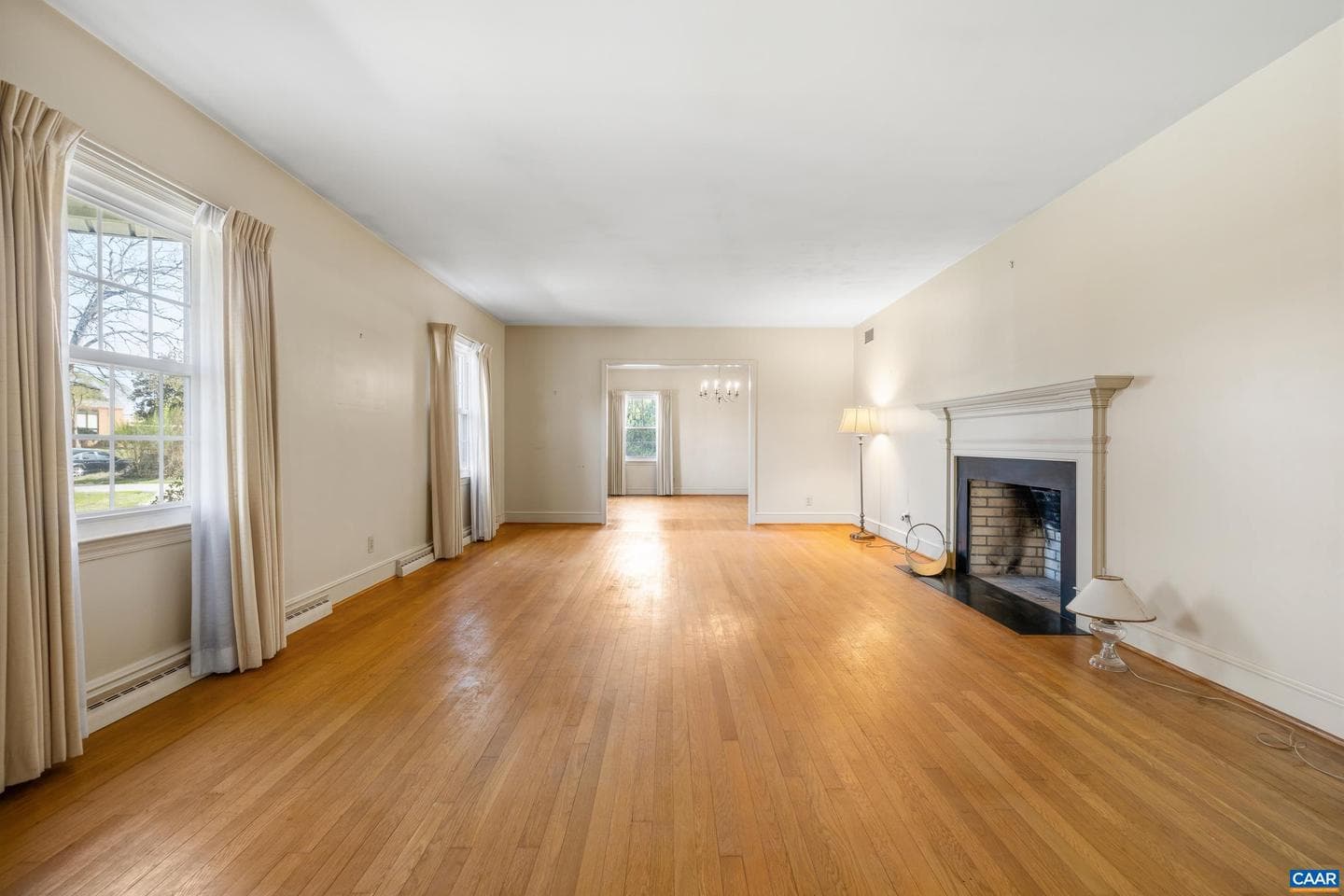505 W Baker St photo 15