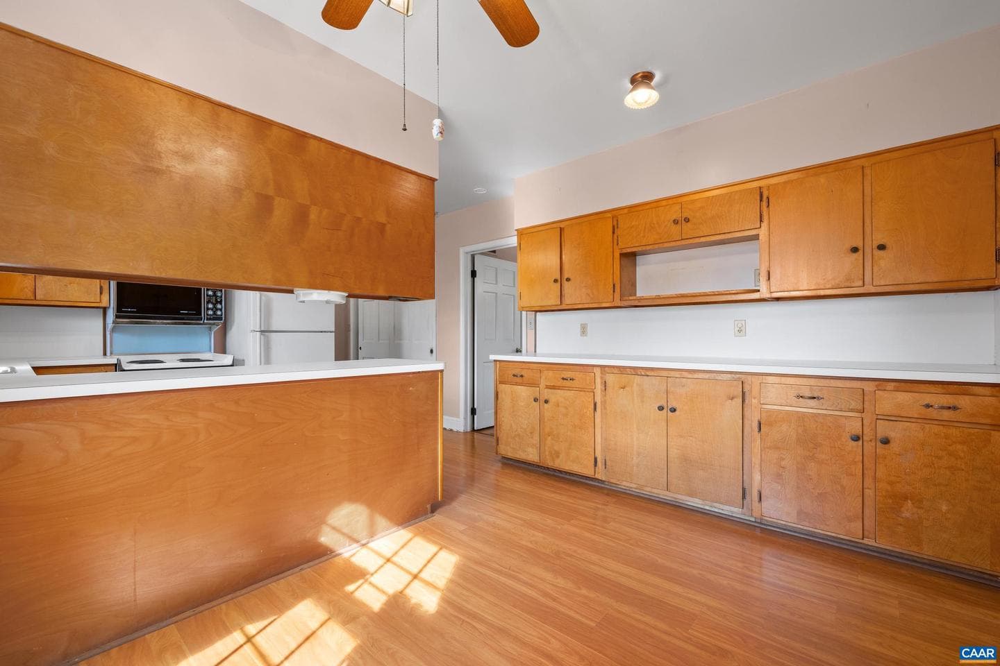 505 W Baker St photo 24