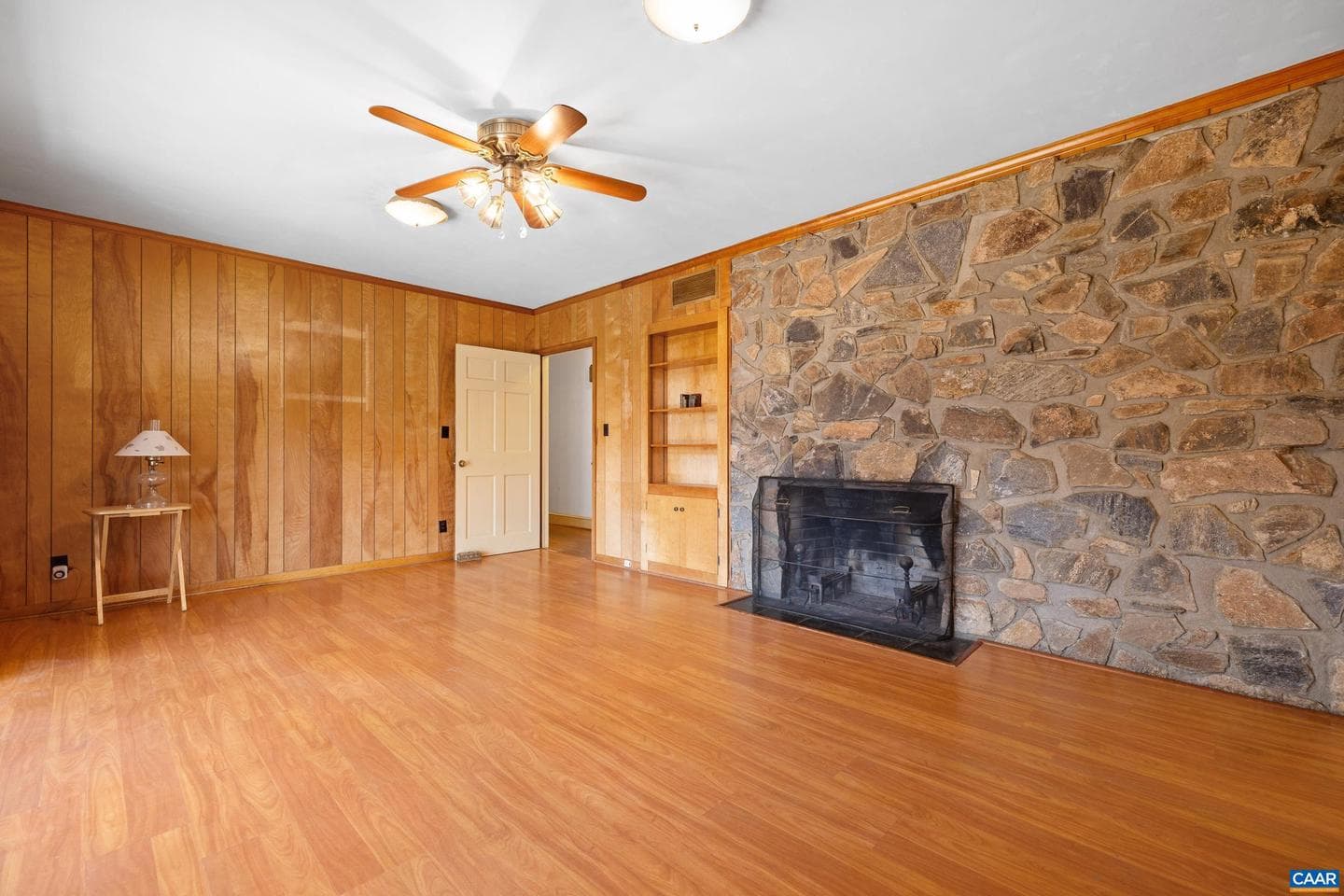 505 W Baker St photo 29