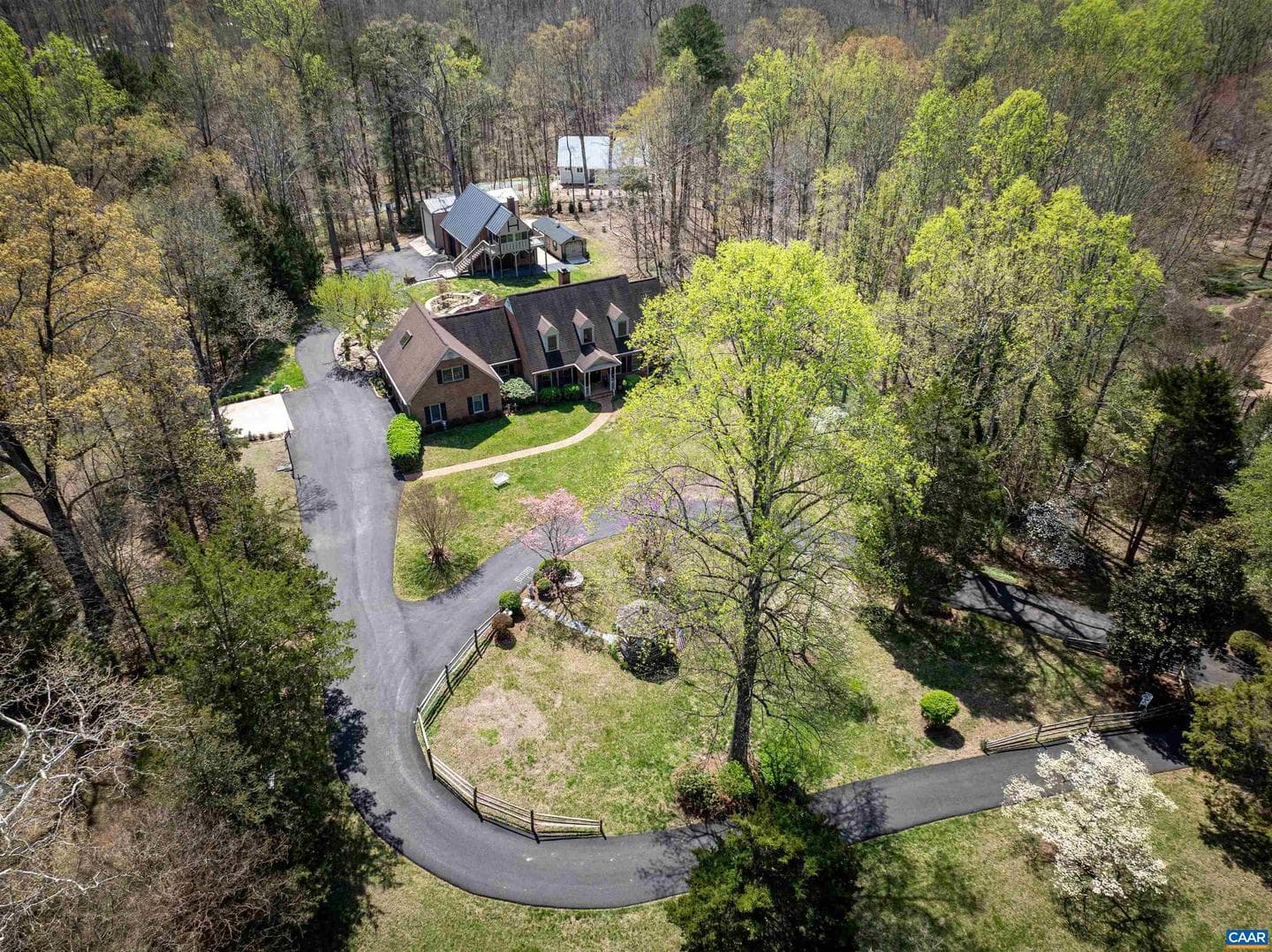 155 Ivy Ridge Rd photo 4