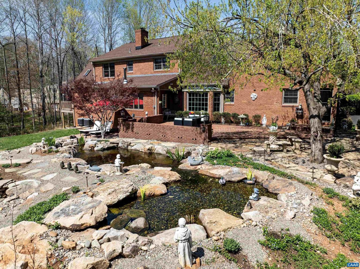 155 Ivy Ridge Rd photo 8