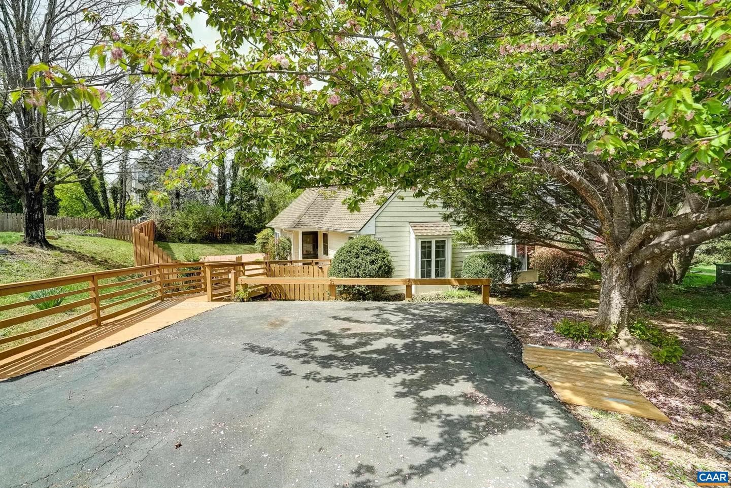 1253 Clover Ridge Pl photo 8