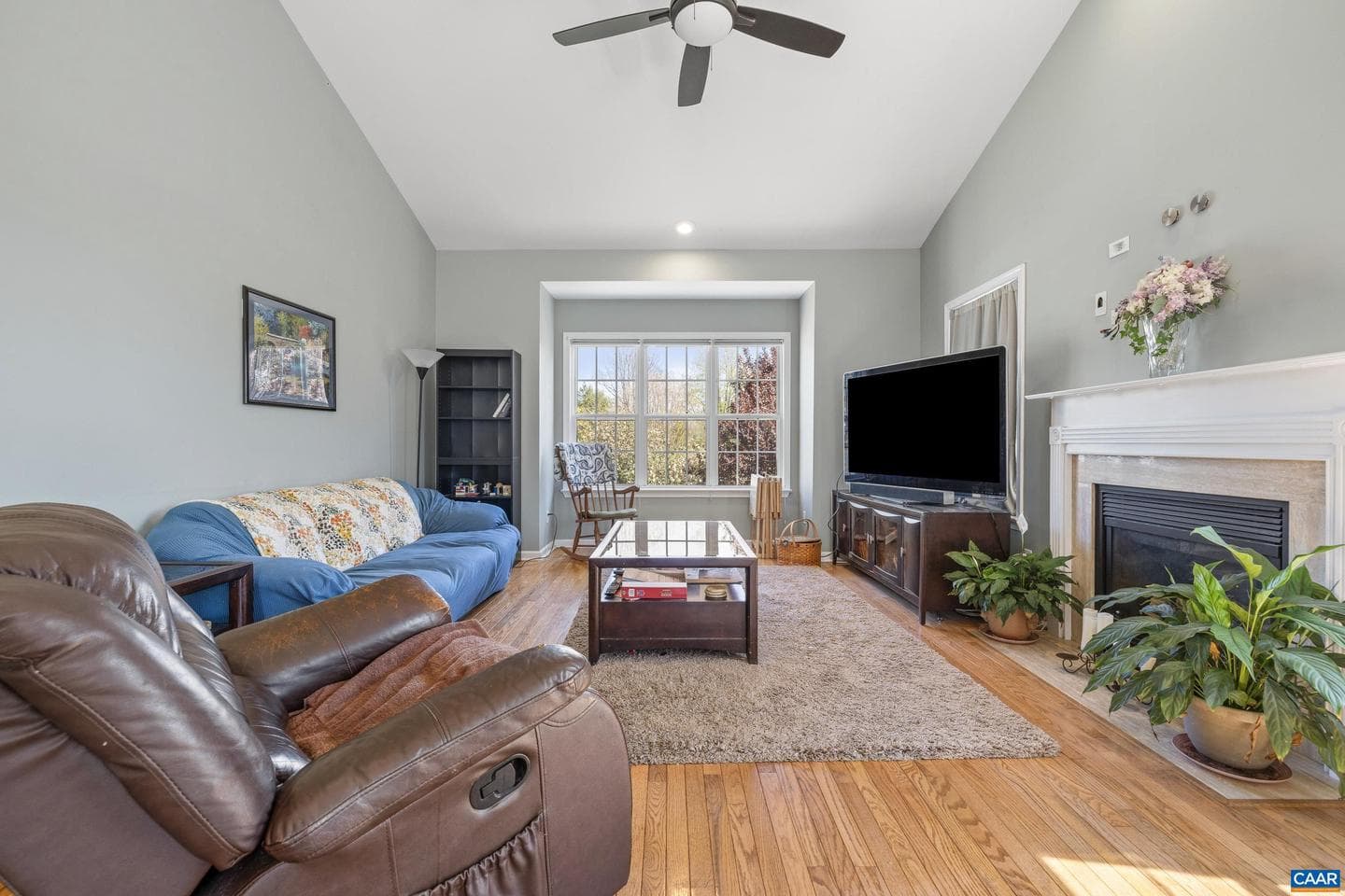 1110 Highlands Dr photo 3