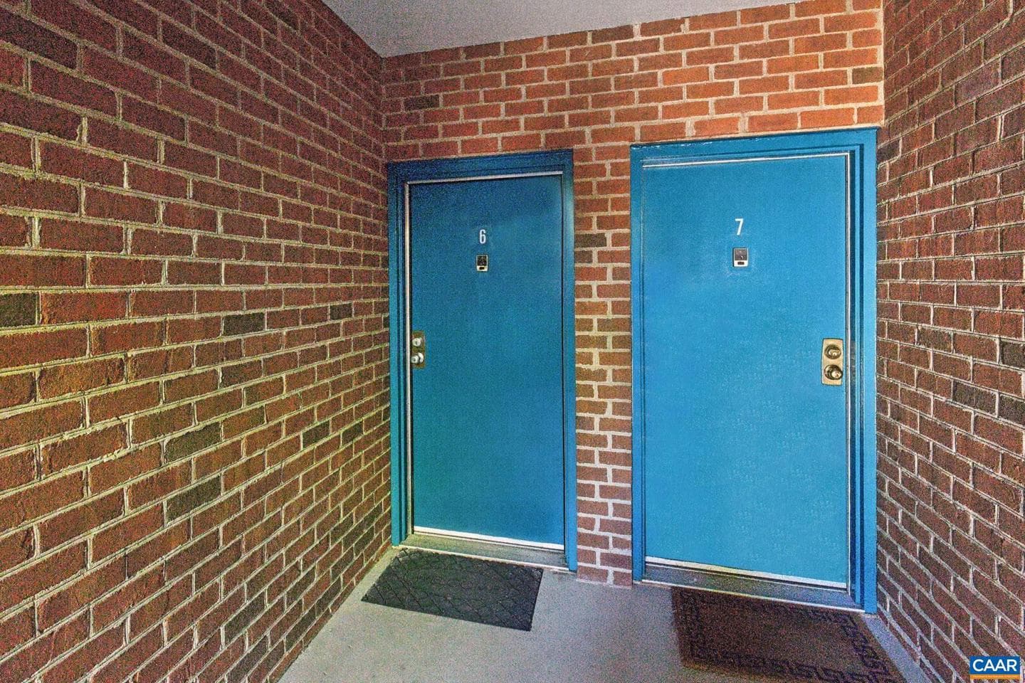110 Turtle Creek Rd #6 photo 3