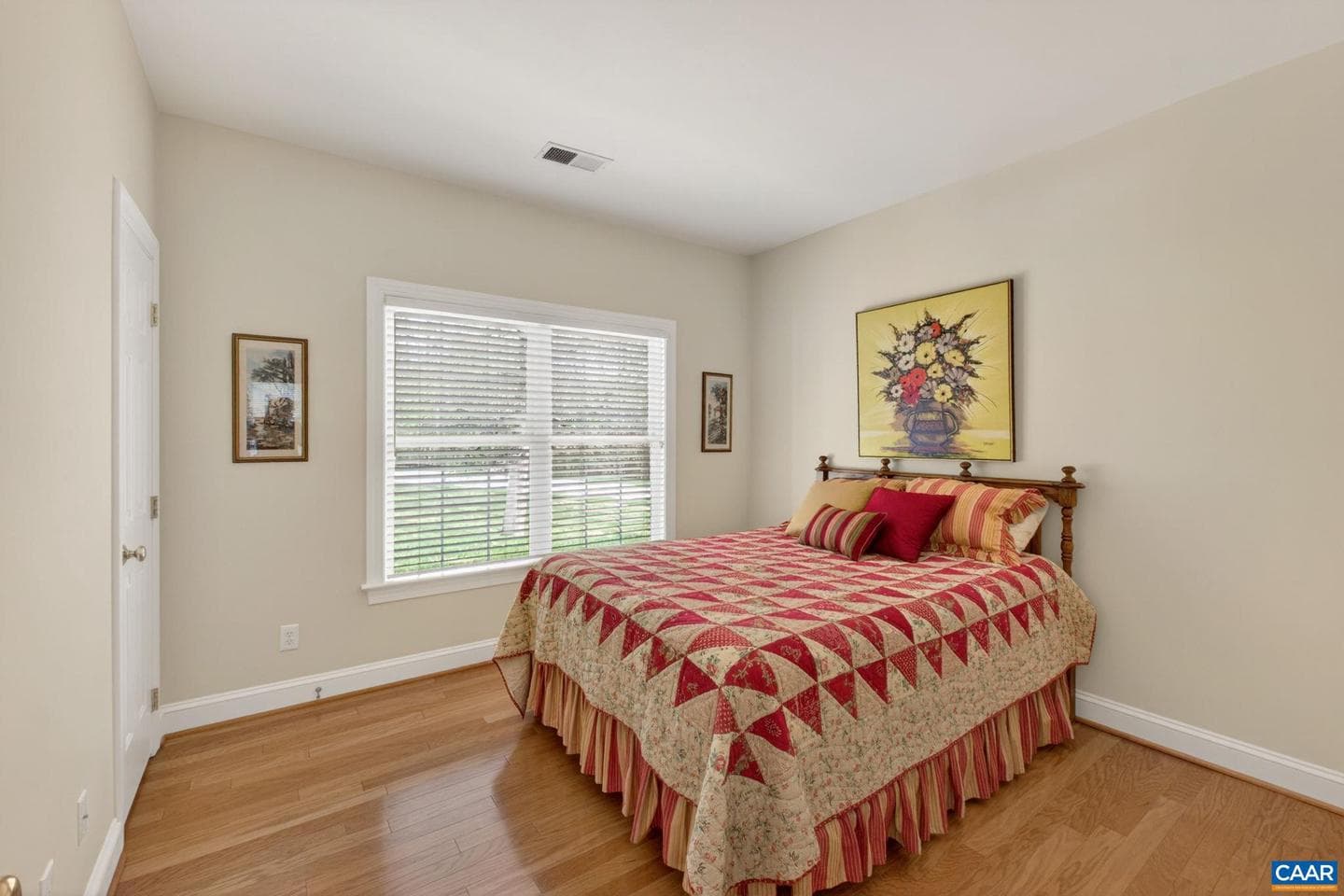 1804 Creekview Ln photo 13