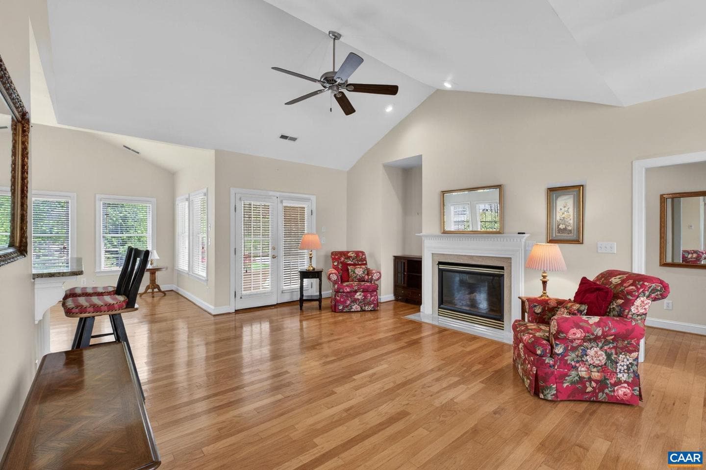 1804 Creekview Ln photo 14