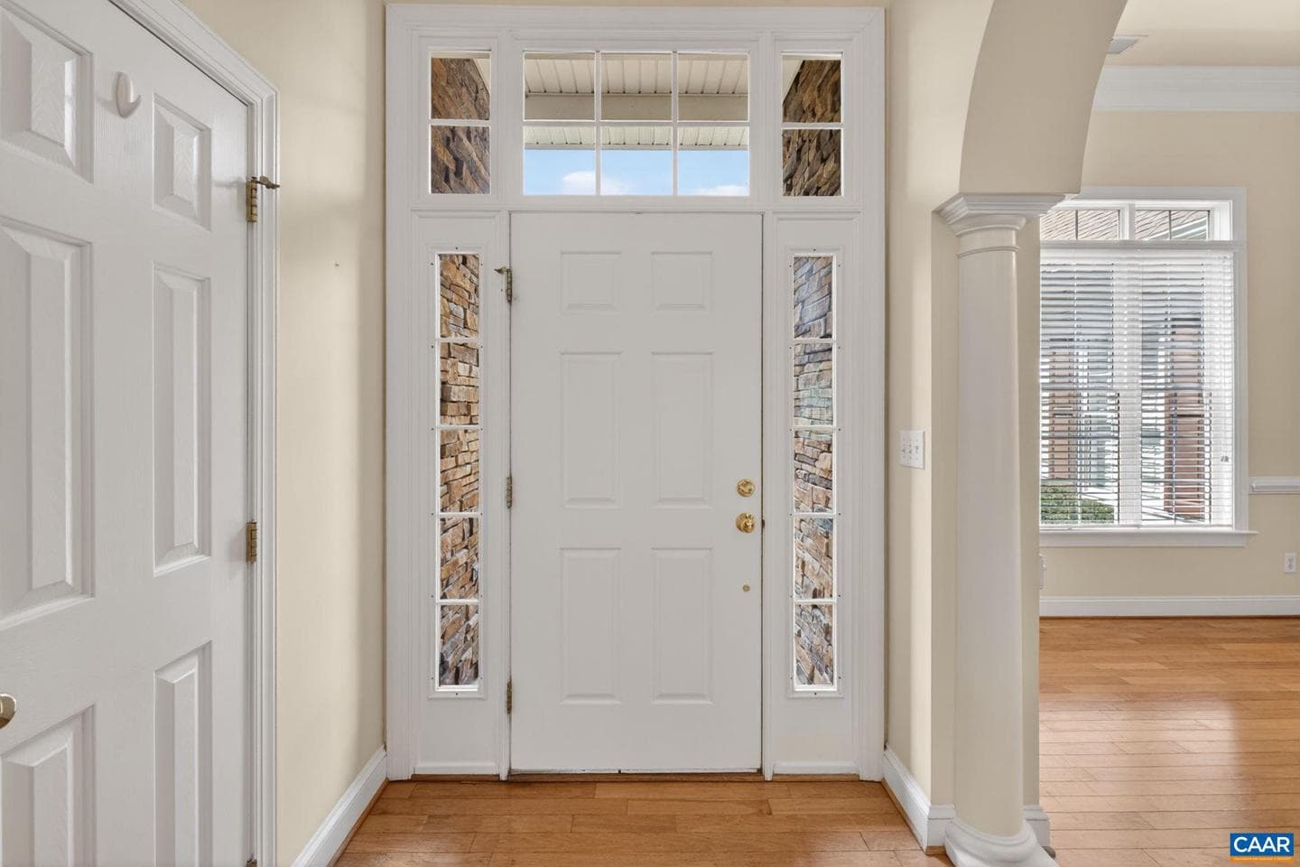 1804 Creekview Ln photo 9