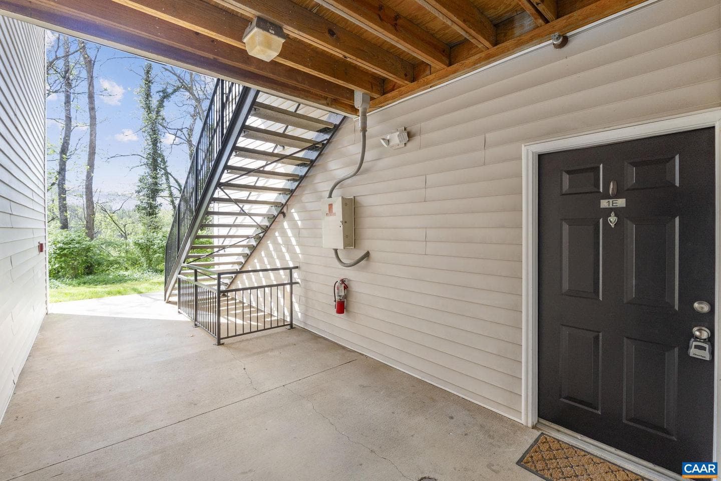 280 Riverbend Dr #1e photo 5