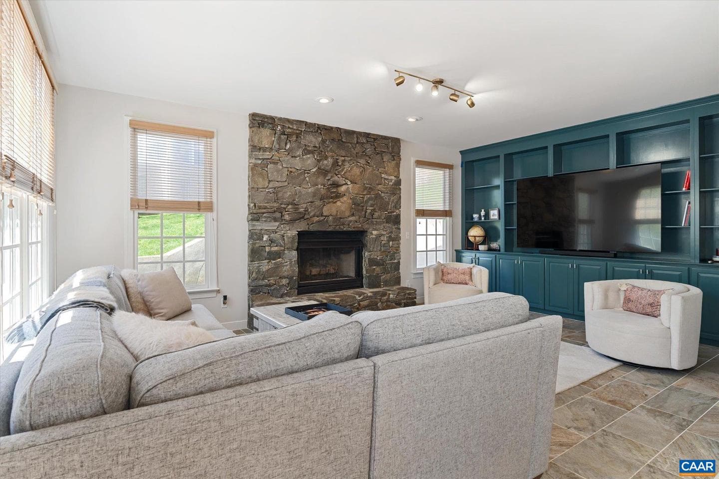 3255 Avebury Ln photo 28