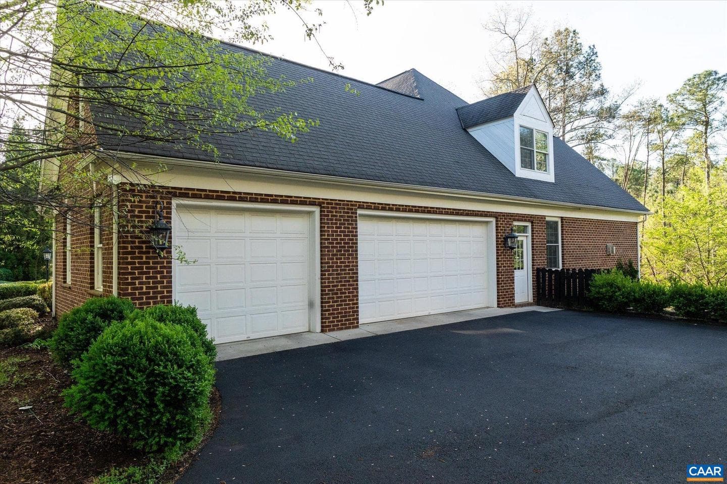 1813 Westerham St photo 16