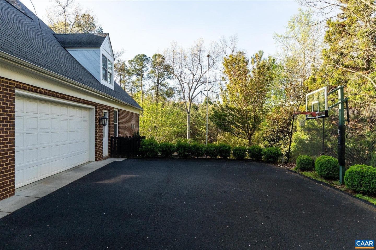 1813 Westerham St photo 17
