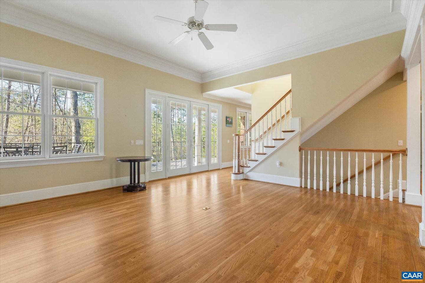 1813 Westerham St photo 35