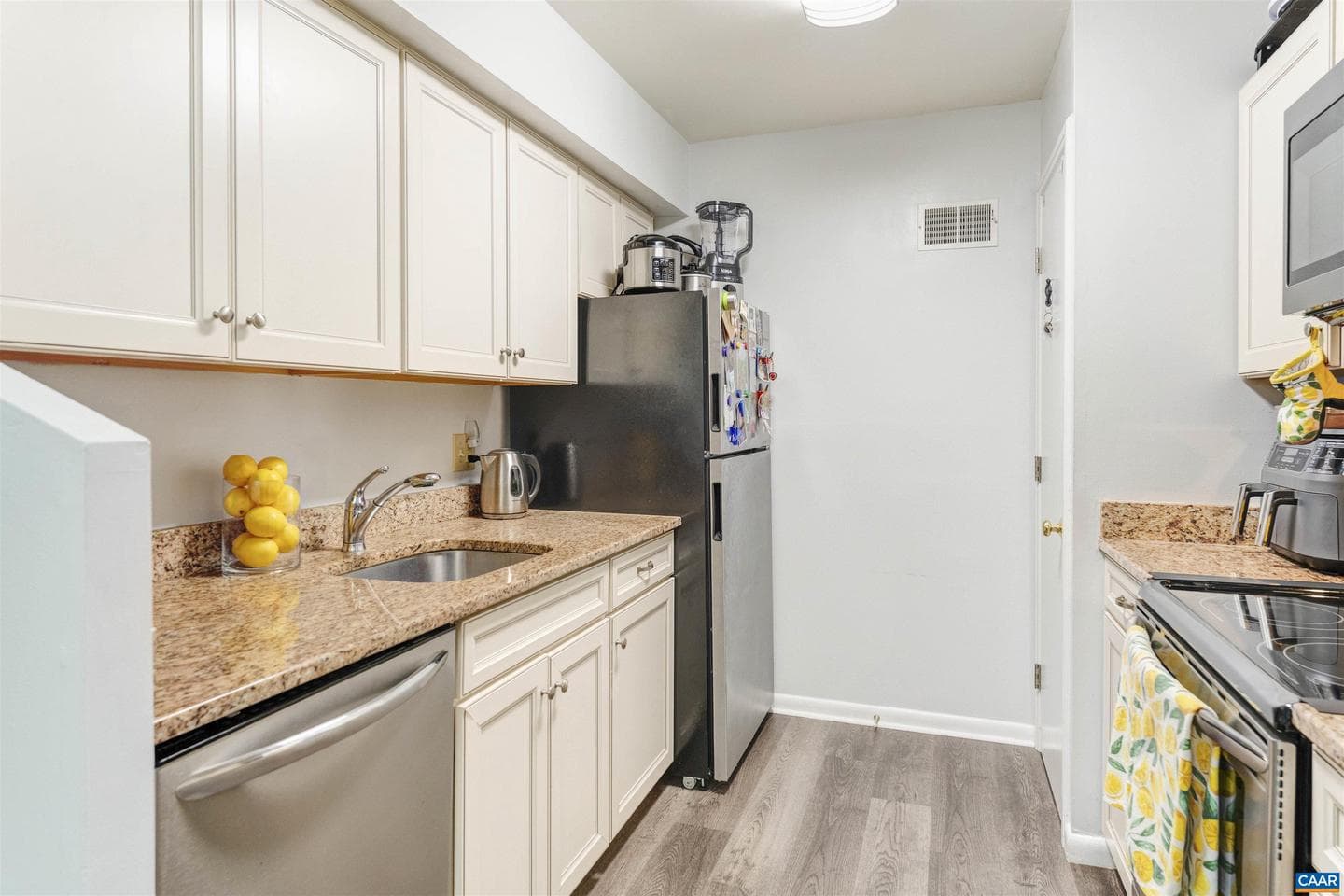 114 Turtle Creek Rd #1 photo 7