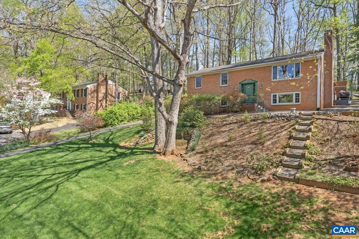 2228 Brandywine Dr photo 3