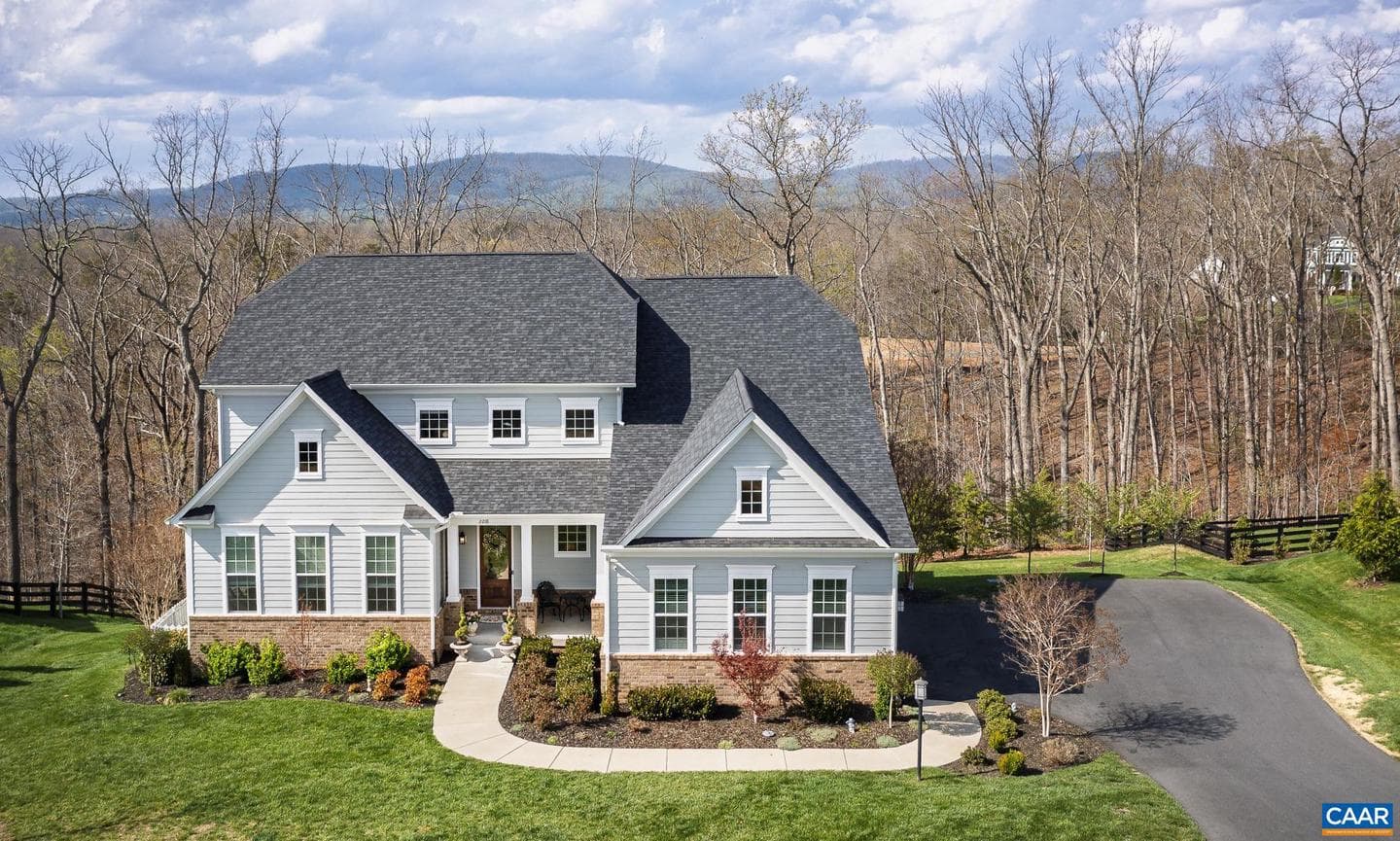 2218 Waterside Wy, Keswick