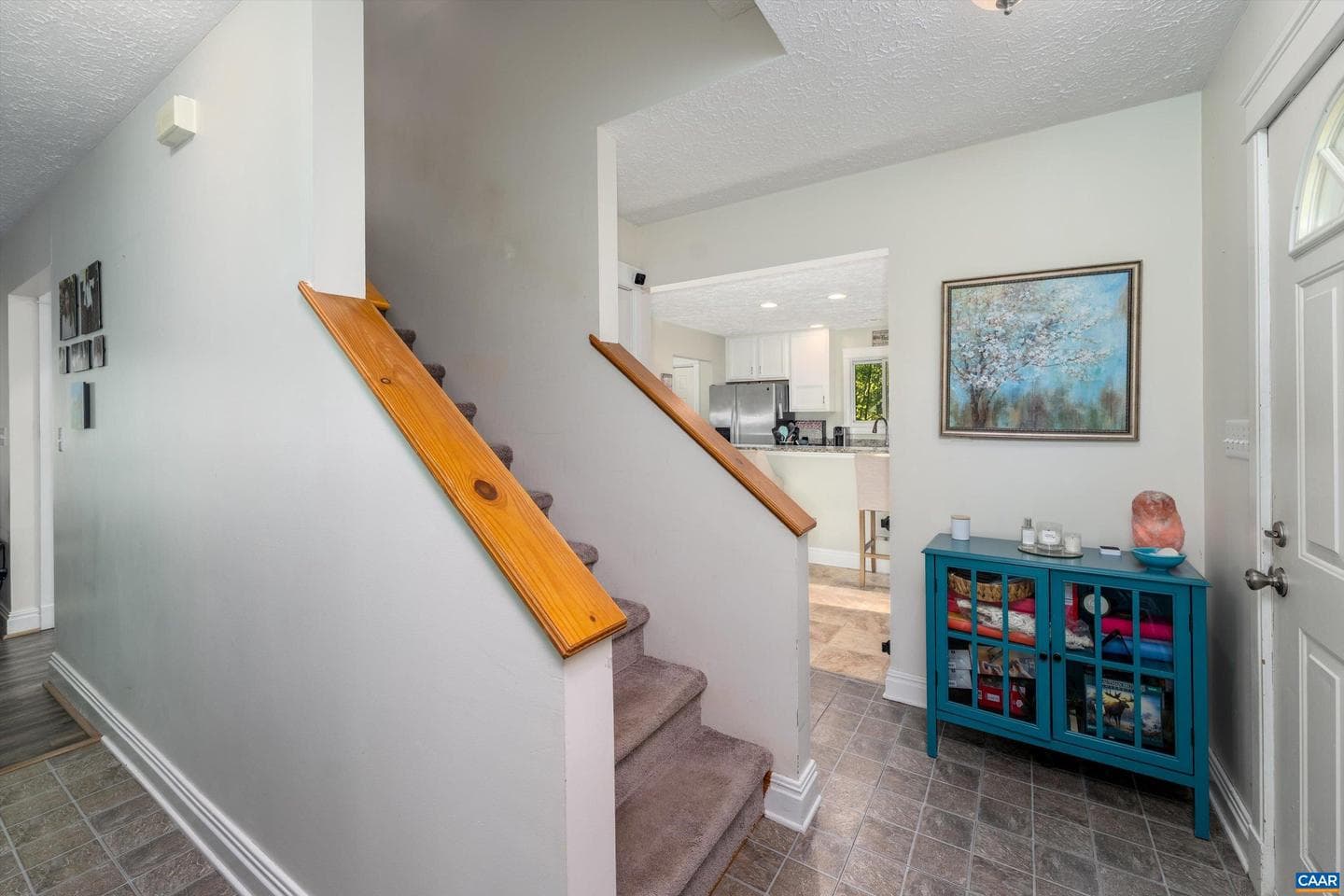 5 Iroquois Way photo 12