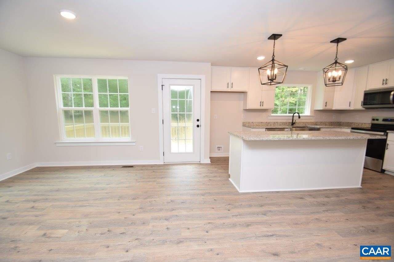 Forest Glen Ln #fg28 photo 10