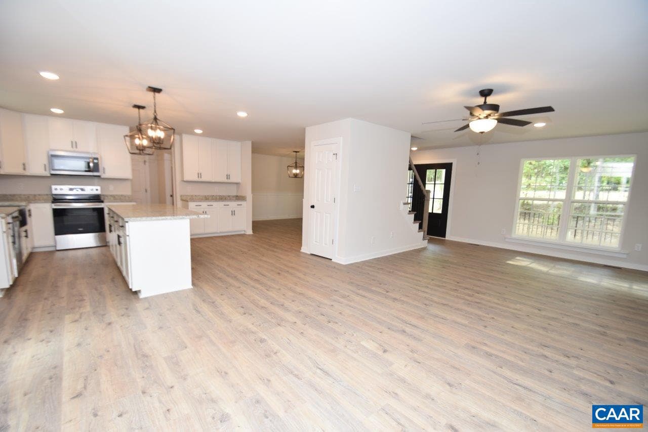 Forest Glen Ln #fg28 photo 11
