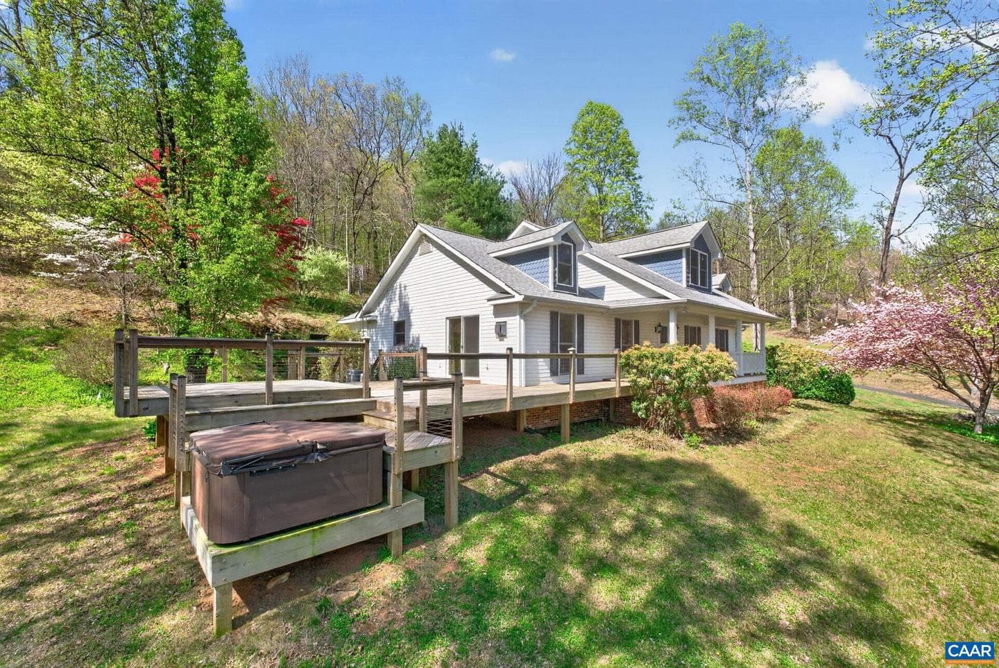 689 Mutton Hollow Rd photo 4